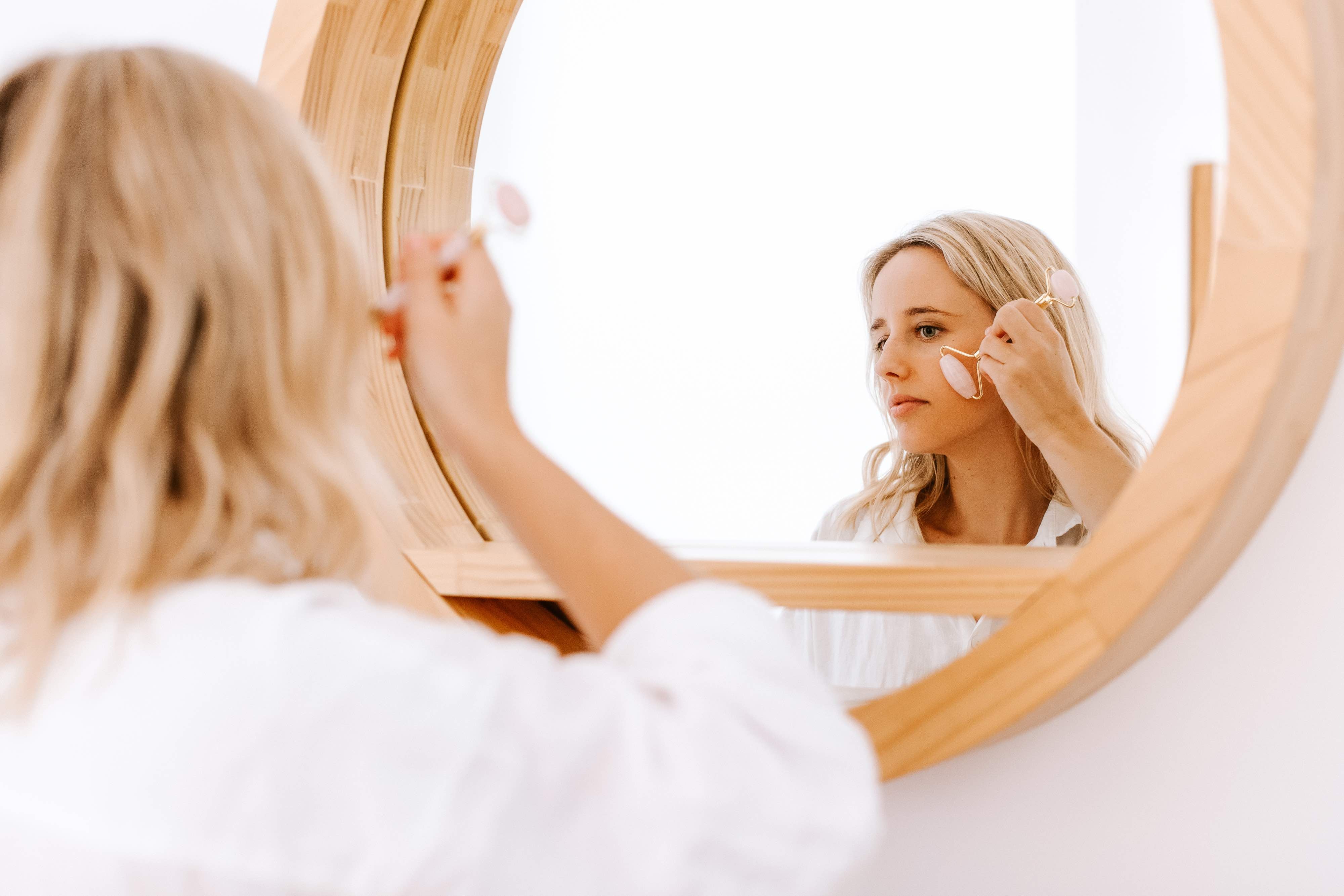 HOW TO BOOST YOUR SKIN WITH THESE ANCIENT BEAUTY TOOLS