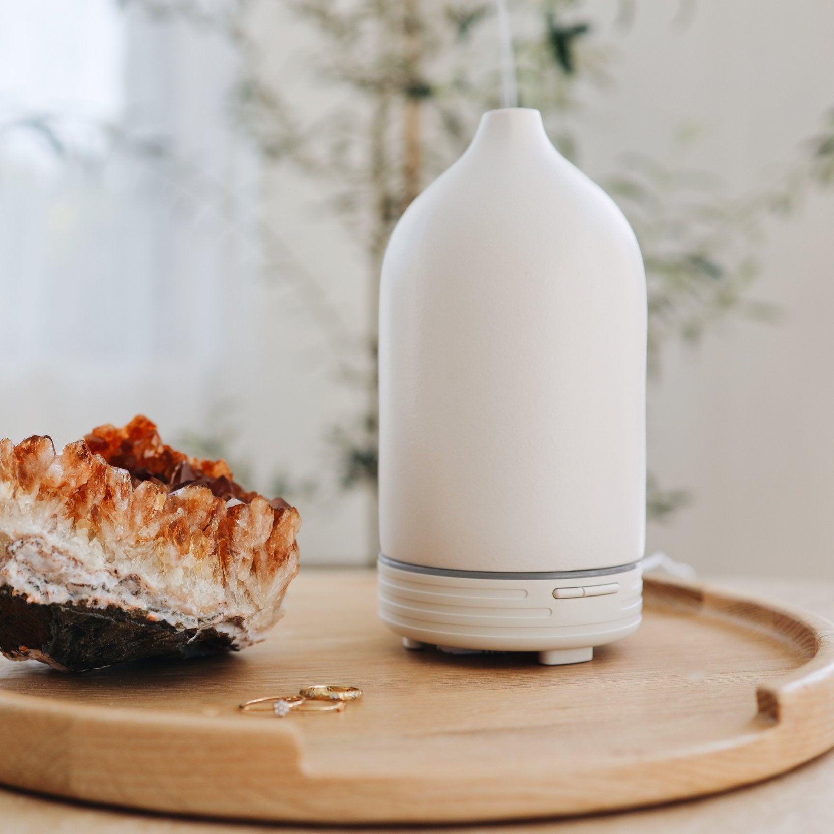 10 REASONS WHY YOU SHOULD USE AN OIL DIFFUSER