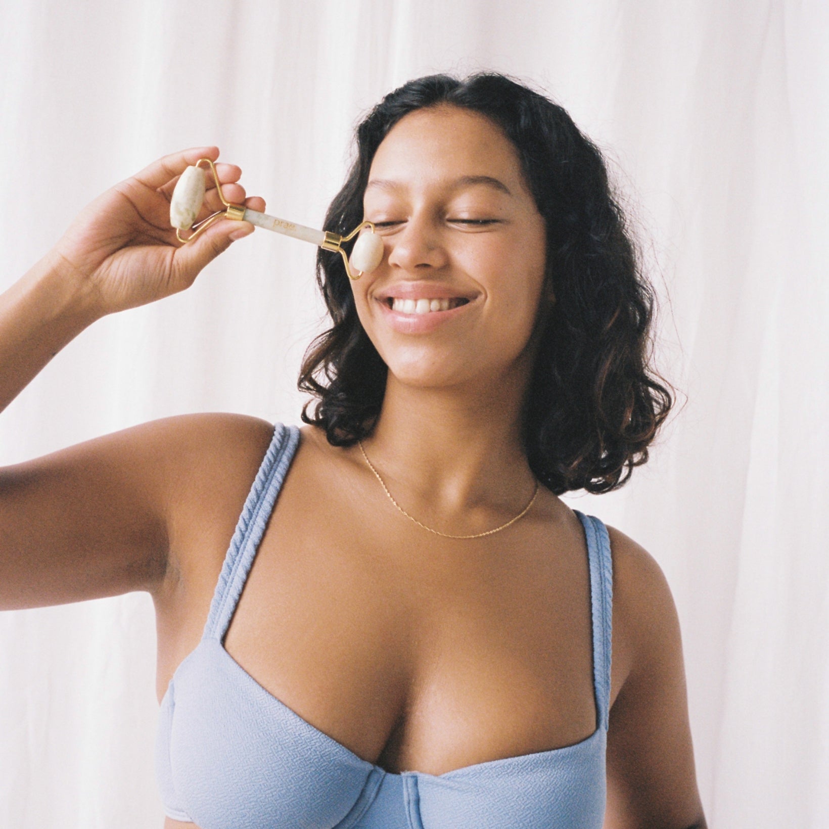 FACIAL ROLLER TIPS & TRICKS