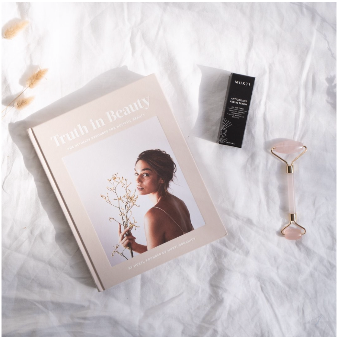 YOUR GUIDE TO GLOWING SKIN THIS WINTER: USING ONE OF OUR HOLY GRAIL BRANDS