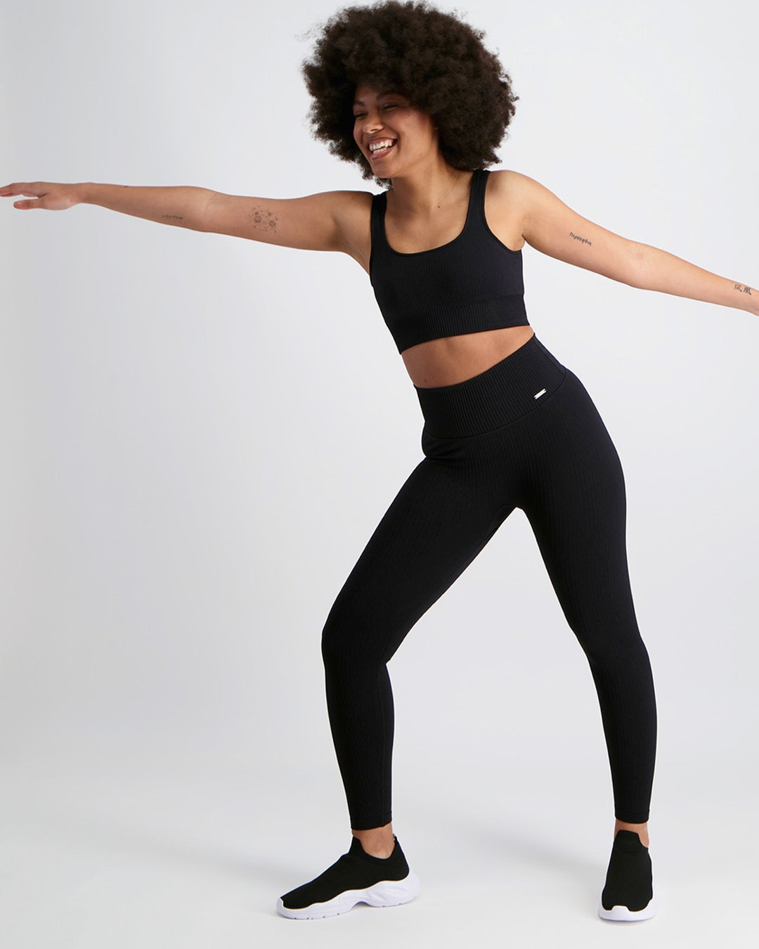 Black Ribbed Seamless Bra - Prae Store