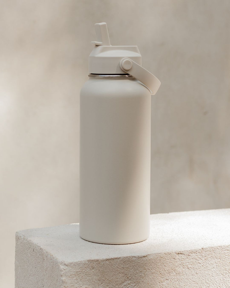 Prae Drink Bottle | 960ml Insulated Stainless Steel | Cream – Prae Wellness