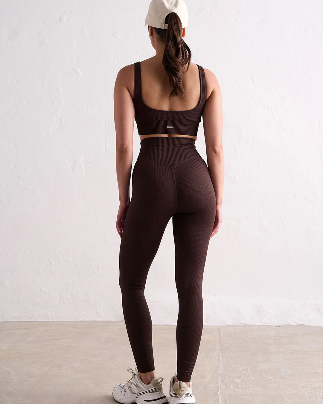 Cacao Ribbed Seamless Tights Leggings by Aim&#39;n - Prae Store